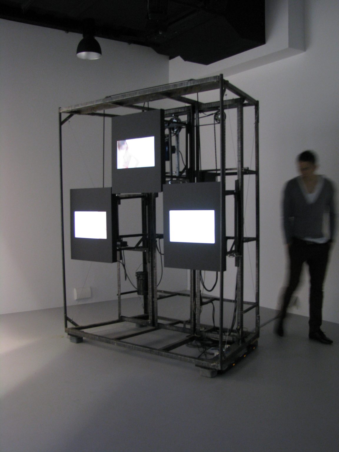 A.Kokosza, wideoinstalacja mobilna PRZESTRZEŃ CIAŁA, 2011