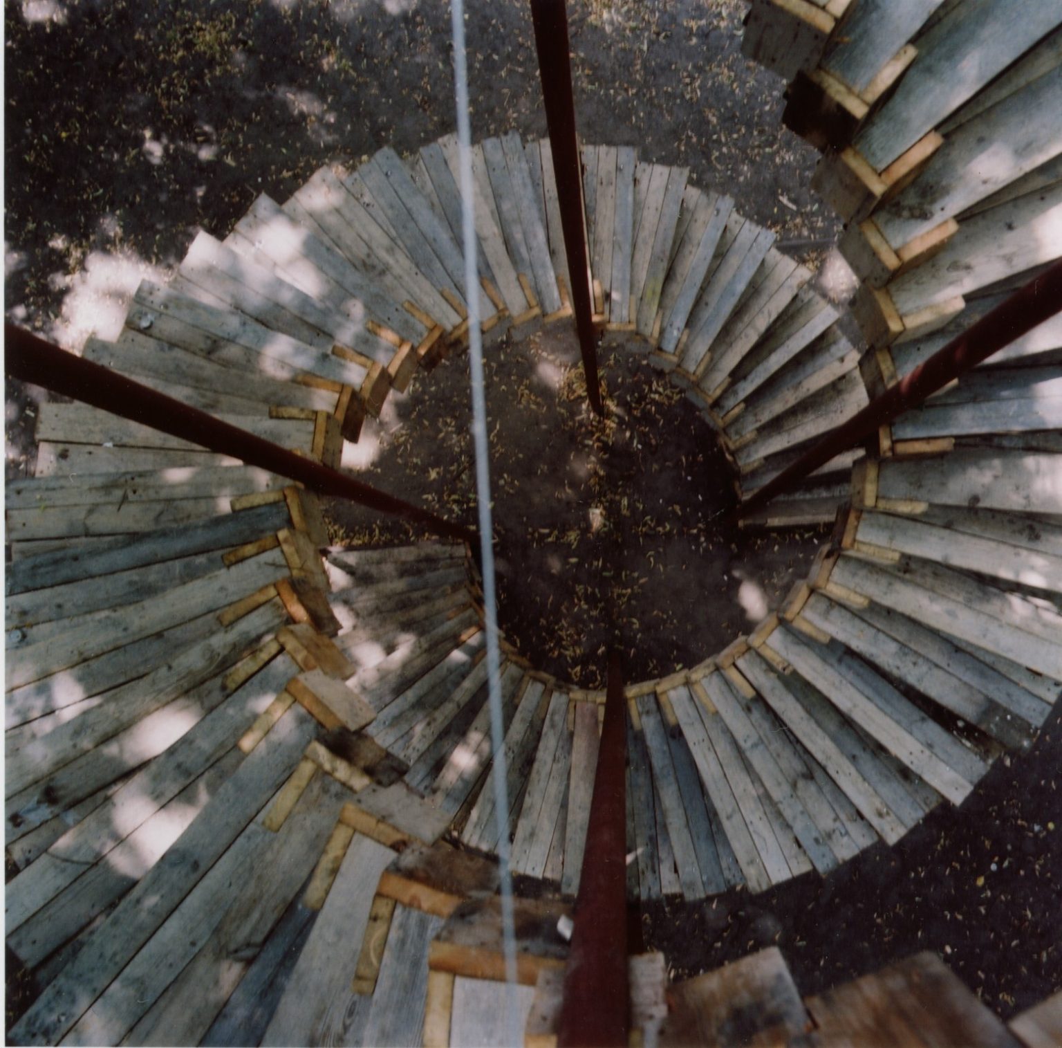 K.Smaczna-Łagowska, Pomnik miejsca, 2003