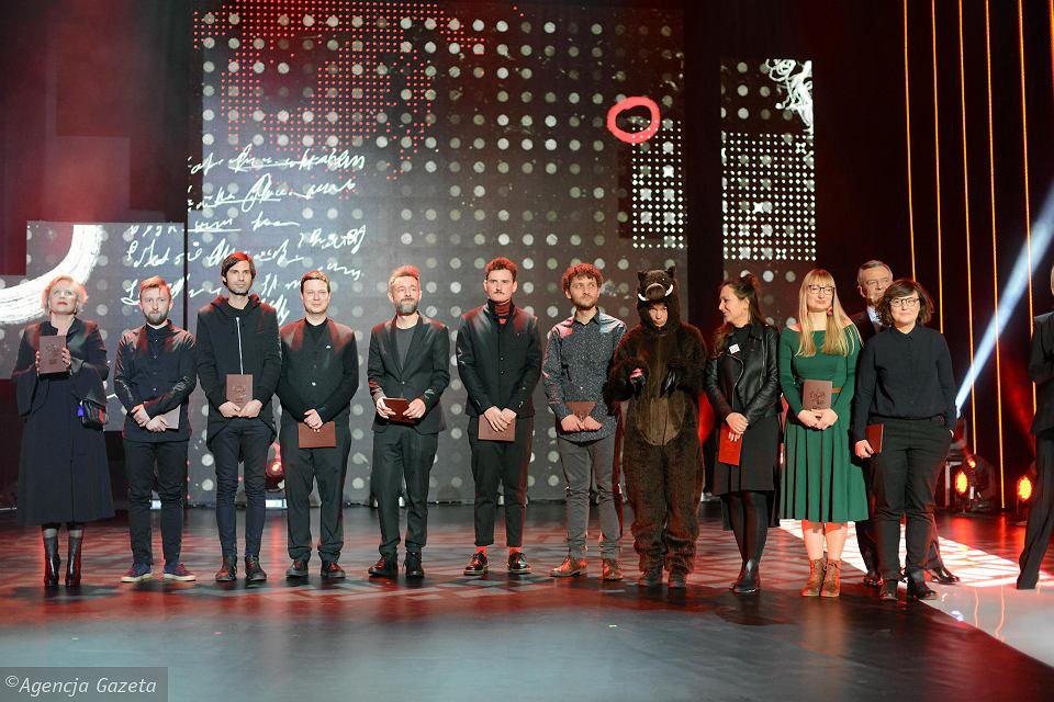 A.Siekierska, Usługi międzygatunkowe, perf, 2019