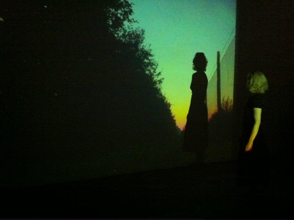 Czwarta rano, Fundacja Sztuczna Warszawa 2011 Instalacja multimedialna, interaktywna
Projekt pokazany był w ramach Warsaw Elektronic Festival w 2011 roku.