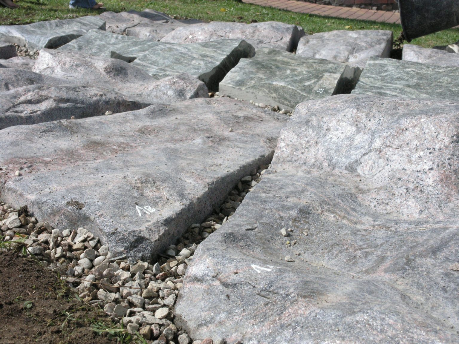 K.Smaczna-Łagowska, Grawitacja, 2010