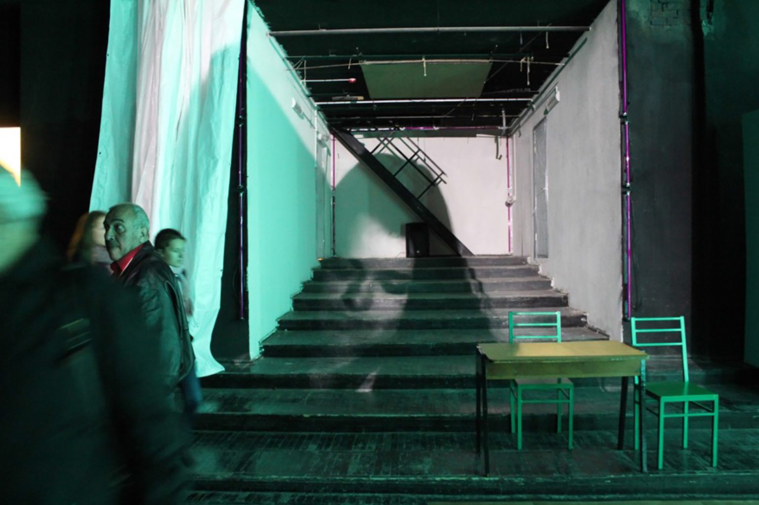 E.Łuczak, Patris, instalacja do spektaklu, 2013