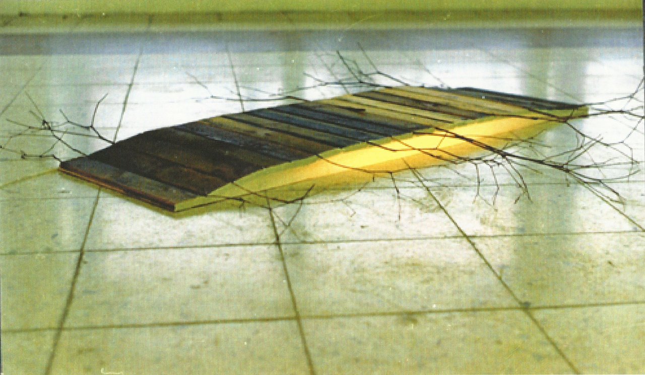 A.Łopiński, "MOST"
Rozmiar: 120 CM
Materiał: DREWNO/ŚWIATŁO