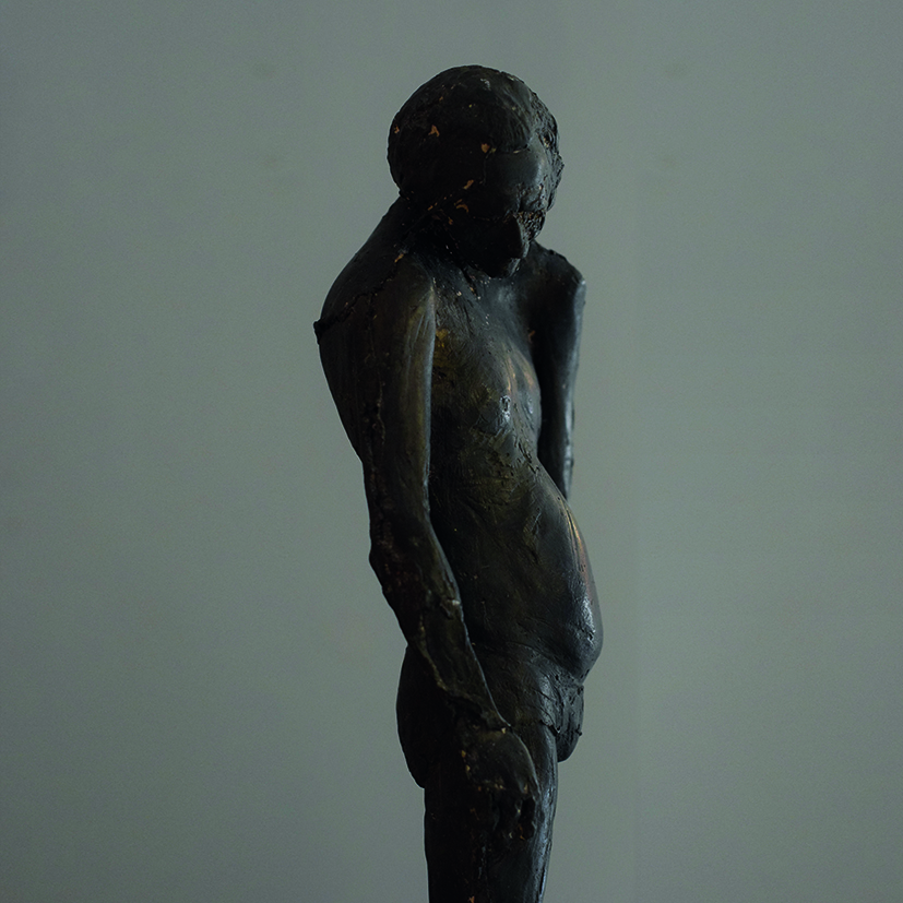 G.Witek, FIGURY Z CYKLU „DIALOG”, ołów, gips, wys. figury około 50 cm, od roku 2003 cykl w procesie powstawania