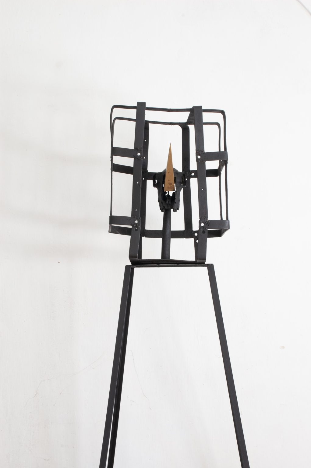 J.Łęcki, Jednorożec, materiał: metal. kość