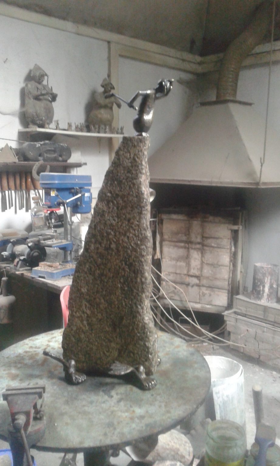 J.Łęcki, mała forma rzeźbiarska