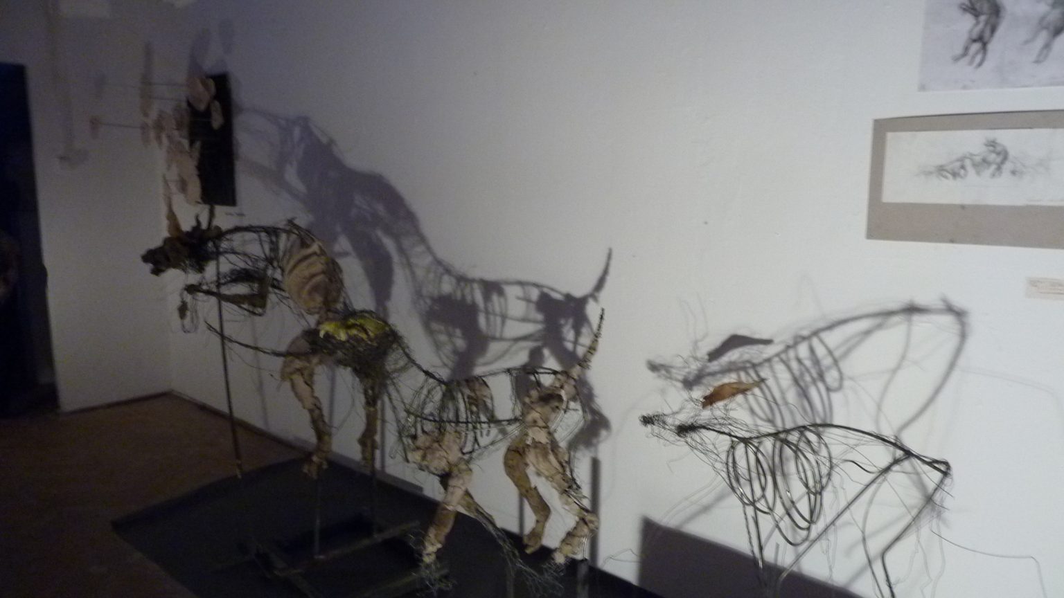 Otwarta Pracownia Rzeźby, prof. J.Łęcki as. dr P.Szulkowski, prace studentów z różnych lat